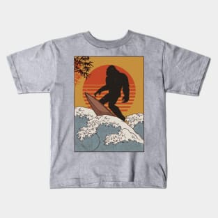 Japanese Vintage Kanagawa Art - Surfing Bigfoot Hanging Ten Kids T-Shirt